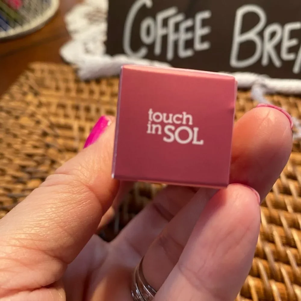 Soul Velvet Lipstick NEW IN BOX Touch in Sol